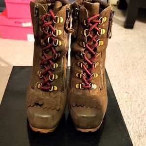 Brown boutique 9 boots